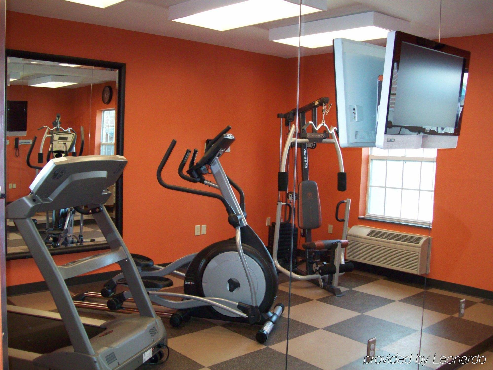 Holiday Inn Express Hotel & Suites North Kansas City By Ihg מתקנים תמונה
