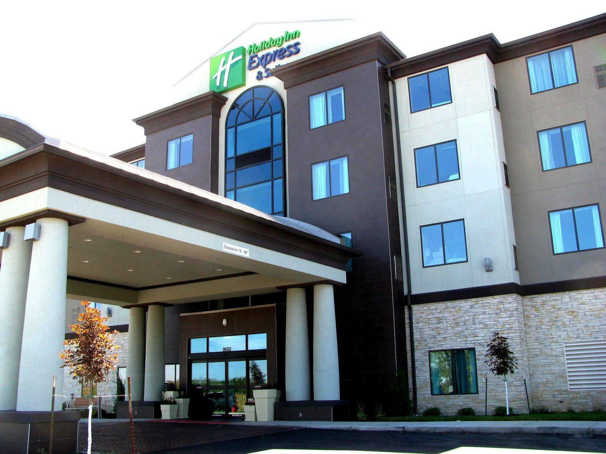 Holiday Inn Express Hotel & Suites North Kansas City By Ihg מראה חיצוני תמונה