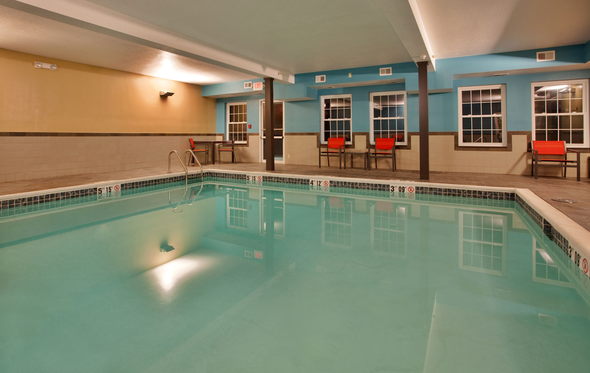 Holiday Inn Express Hotel & Suites North Kansas City By Ihg מראה חיצוני תמונה