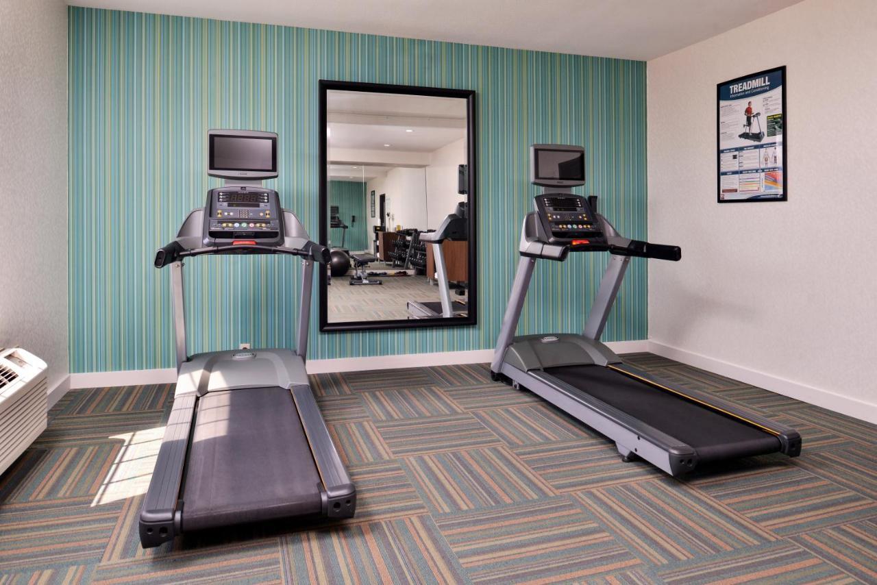 Holiday Inn Express Hotel & Suites North Kansas City By Ihg מראה חיצוני תמונה
