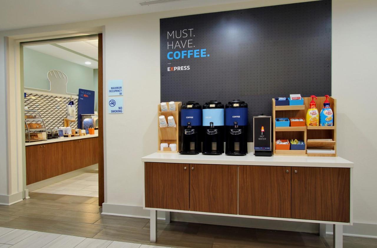 Holiday Inn Express Hotel & Suites North Kansas City By Ihg מראה חיצוני תמונה
